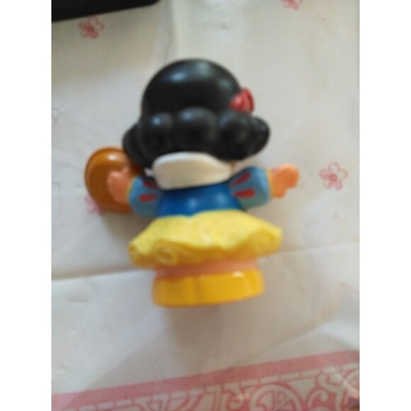 Fisher Price Little People Disney PRINCESS SNOW WHITE CASTLE Kingdom APPLE PIE - Picture 5 of 5